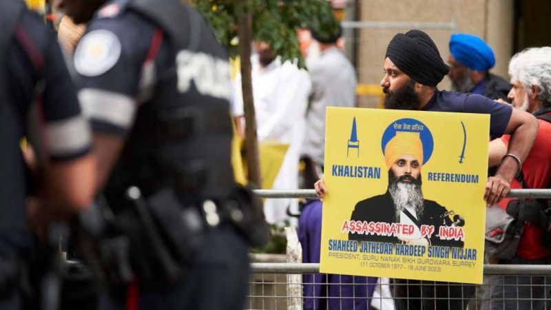 Khalistani supporters' performance faded: Indians abroad gave a befitting reply by hoisting the tricolo